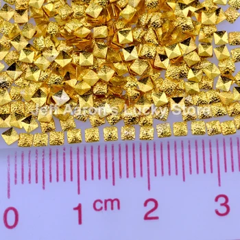 500PCS zelta, sudraba matēta kvadrātveida metāla 3d nail art rotājumi, kniedes, naglas accessoires piegādes 2mm jaunas ielidošanas